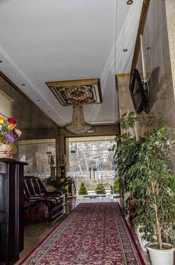 Rubis Hotel Rudozem Exterior foto