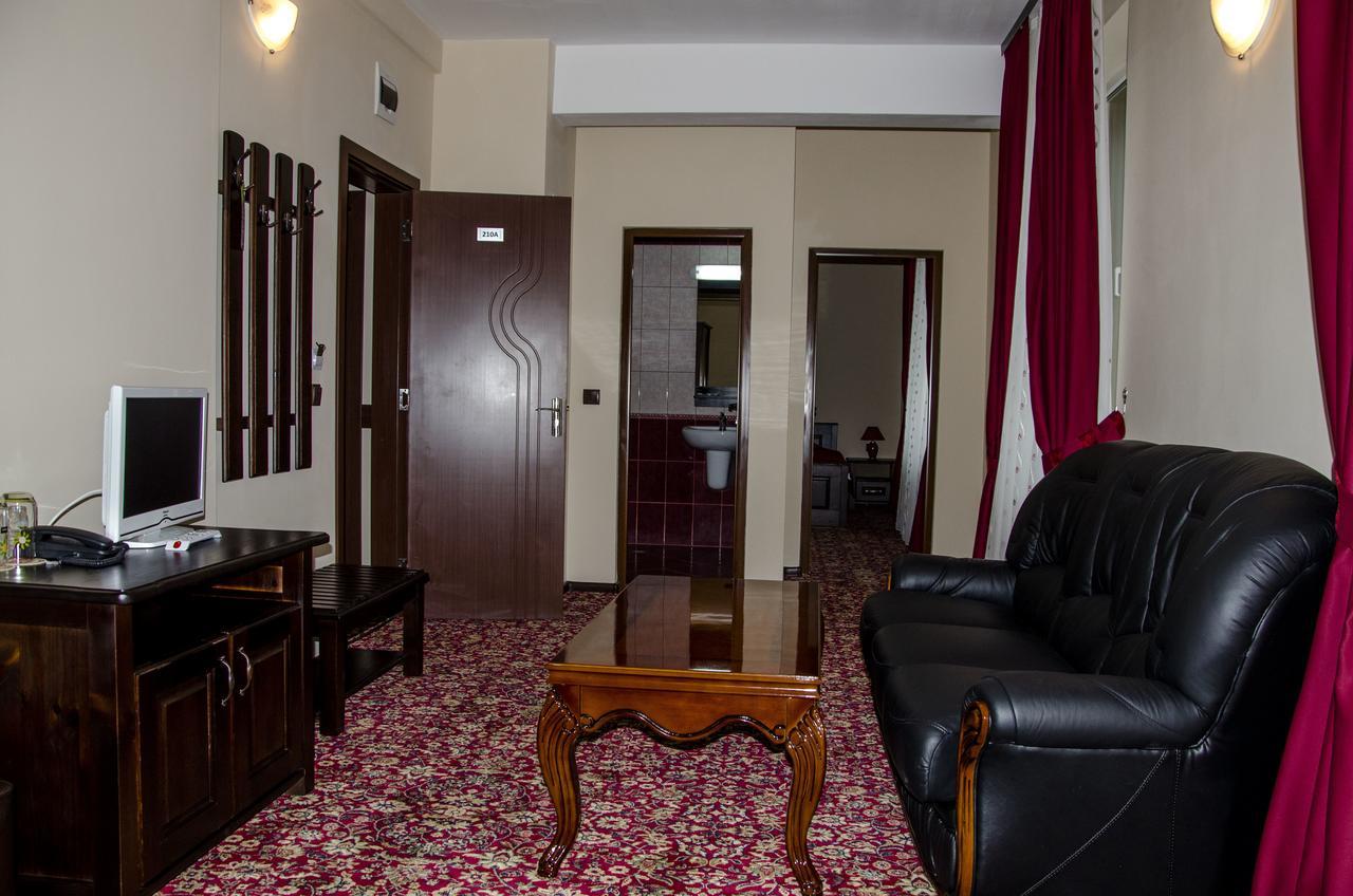 Rubis Hotel Rudozem Quarto foto